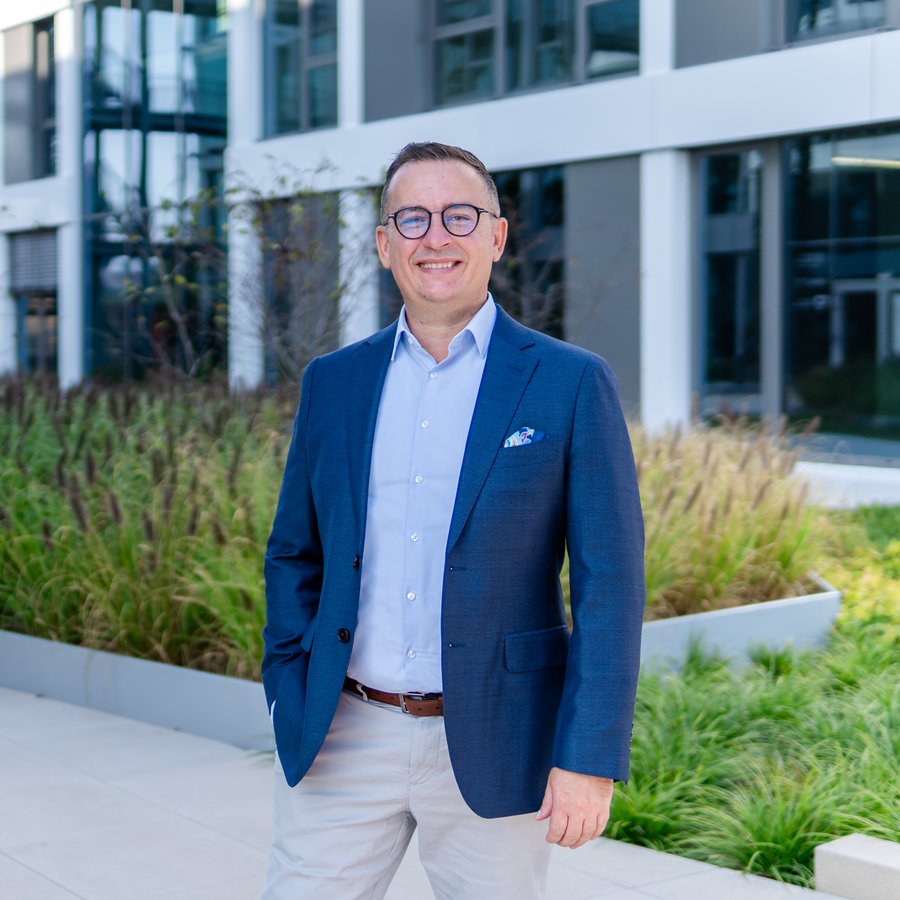 Alexander Motyl, zertifizierter Immobiliengutachter (DIN EN ISO/IEC 17024) und Wirtschaftsjurist LL.M., Frechen